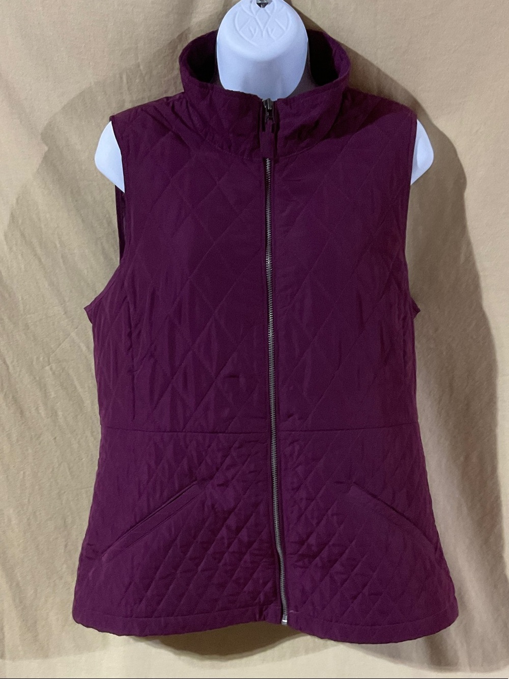Talbots Size S Plum Quilted Sleeveless Zip Vest